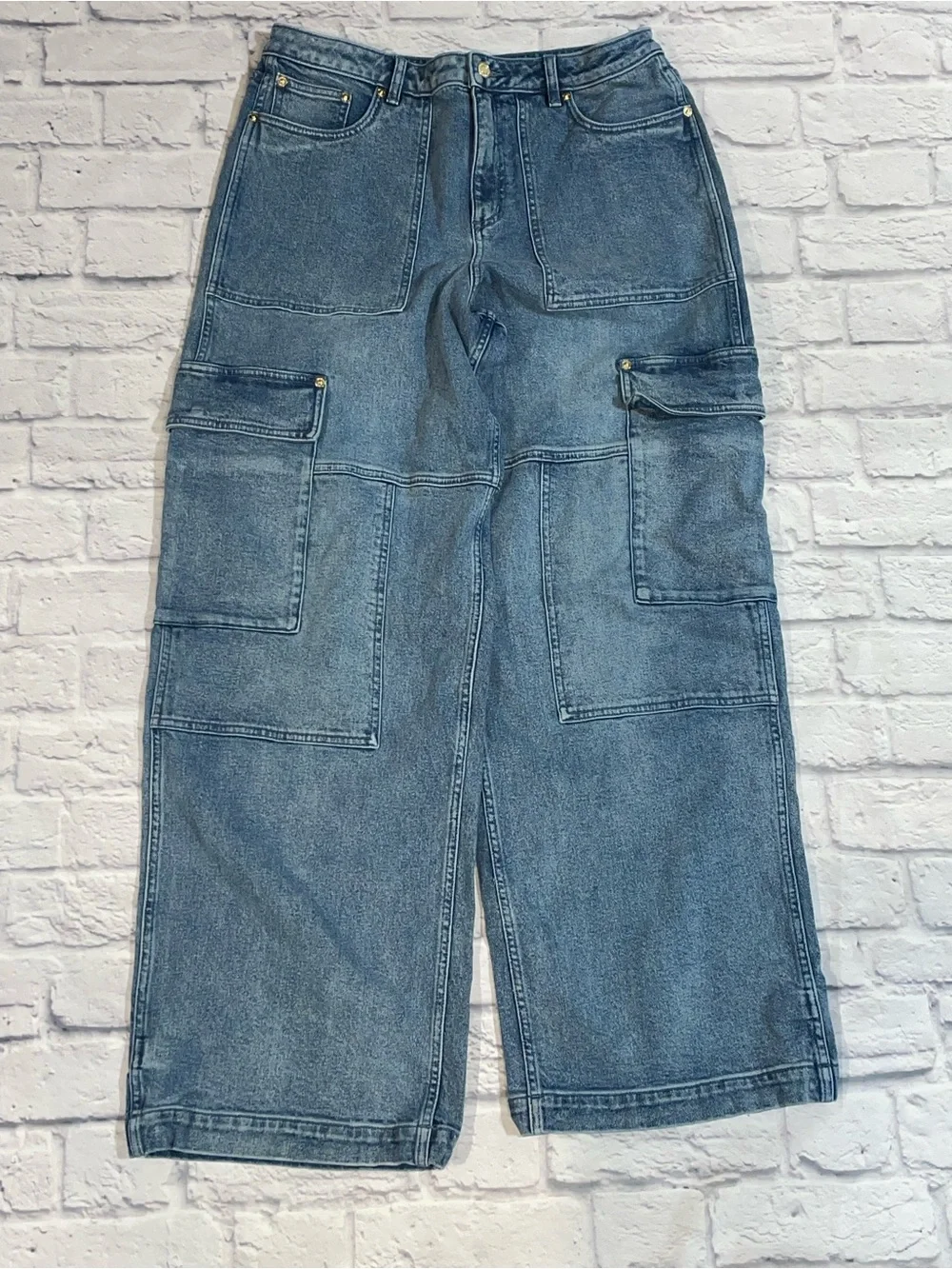 Michael Kors Stretch Denim Wide-Leg Cargo Jeans. Size 10